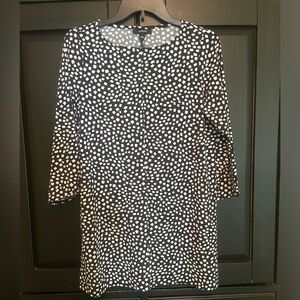 Alfani 3/4 Sleeve Black and White Printed‎ Tunic